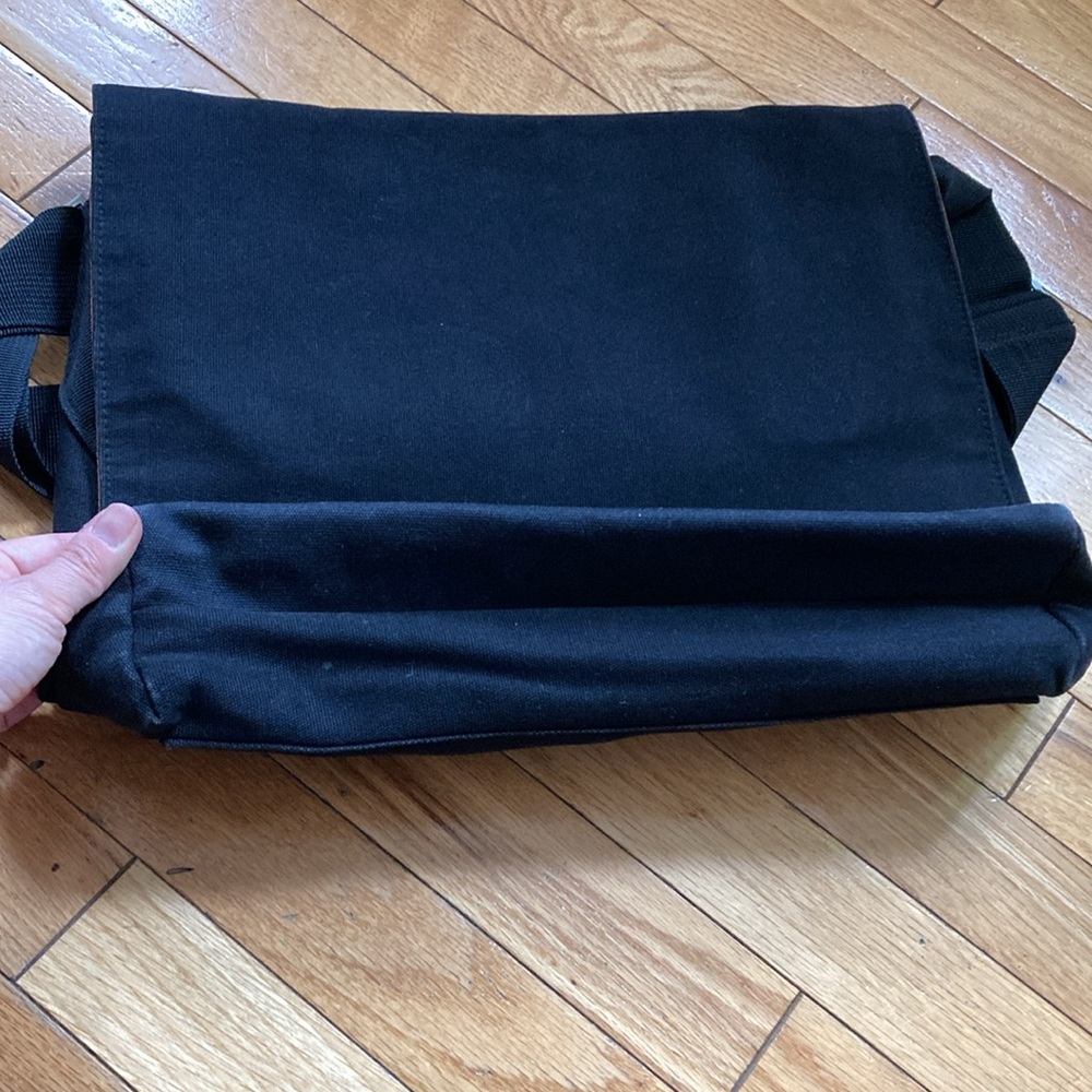 Pantone Messenger Bag - Picture 9 of 15